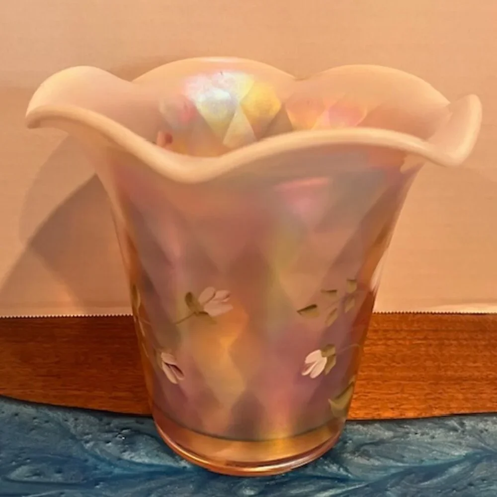 Shelley Fenton 1997 Family Signature Series Field Flowers Iridescent Vase